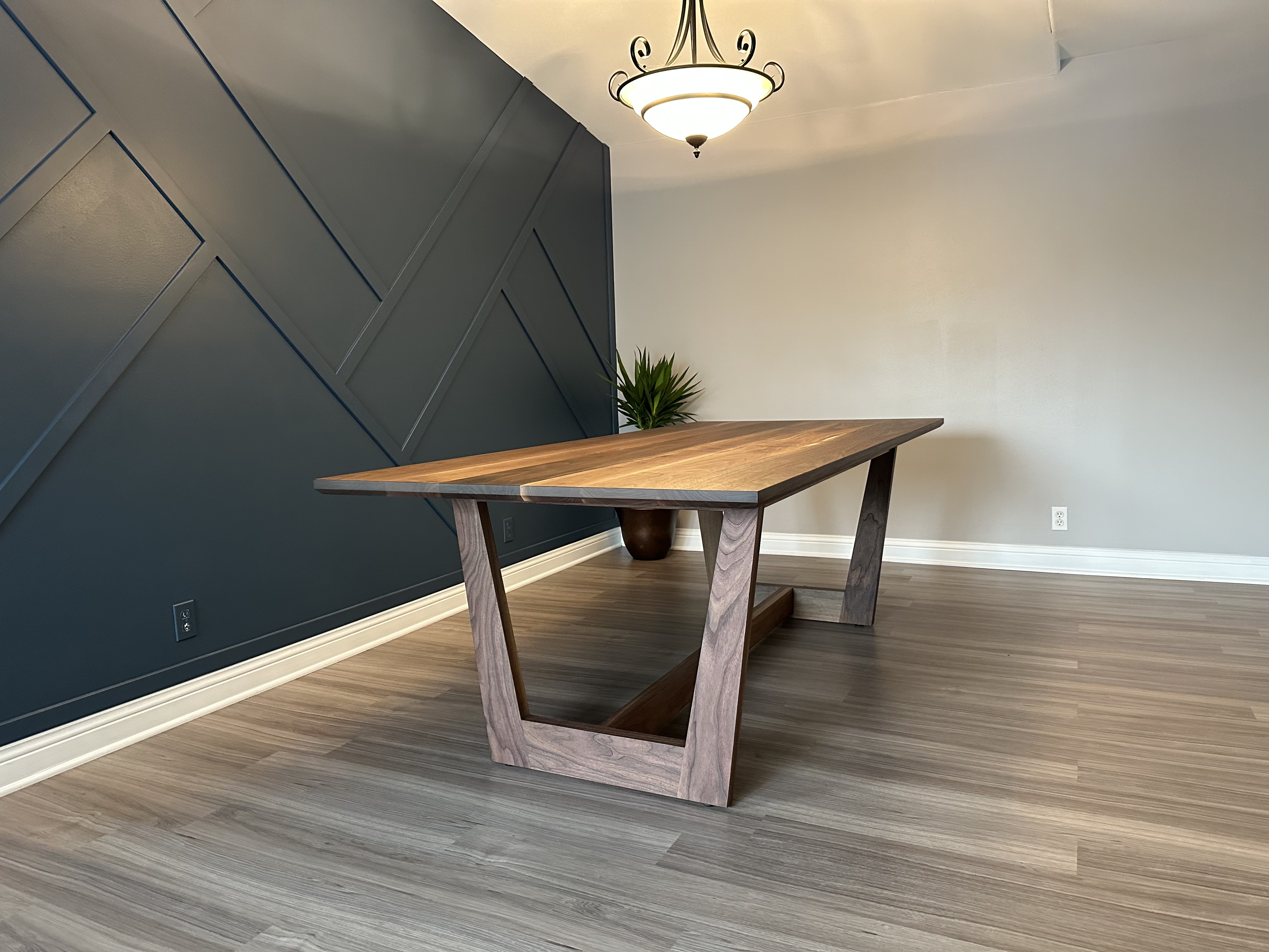 Dark accent wall hardwood flooring Milwaukee