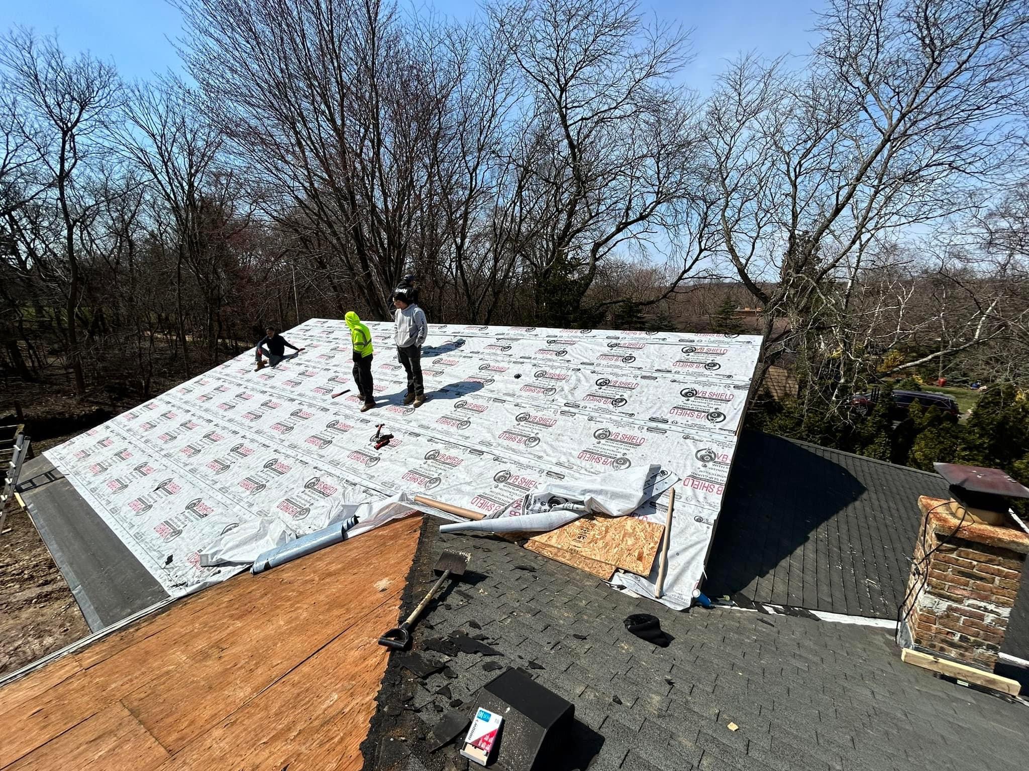 Roofing underlayment installation Milwaukee